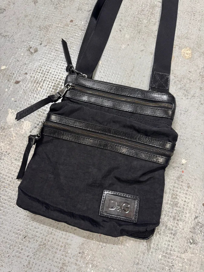 2000s Dolce & Gabbana Black Nylon Cargo Shoulder Bag ZtGMfnP 7