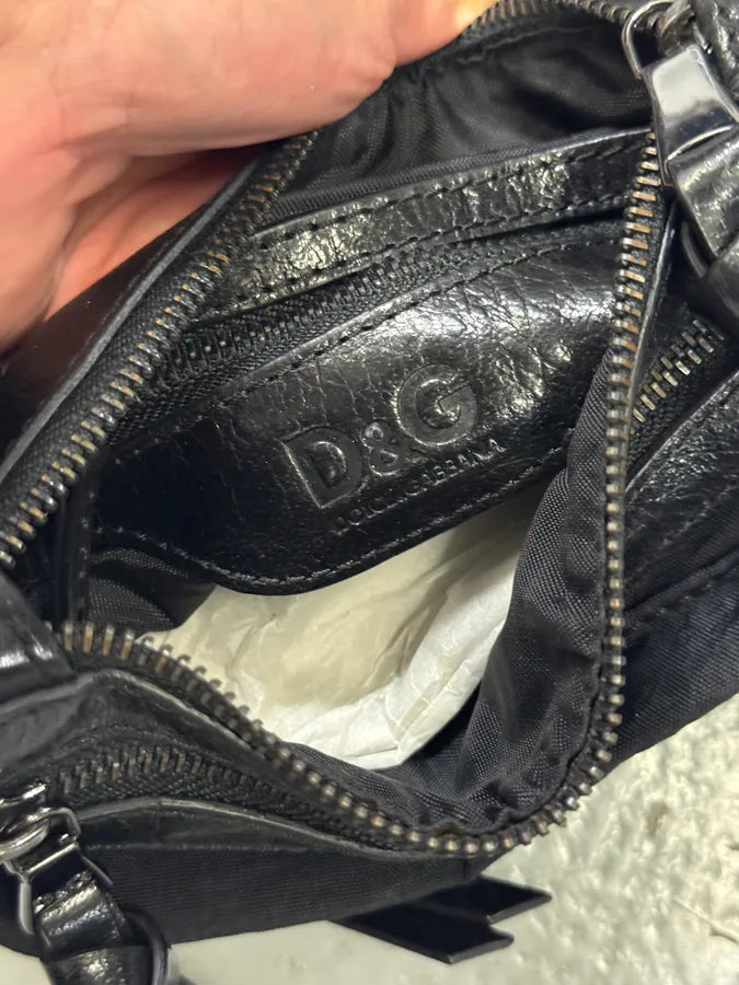 2000s Dolce & Gabbana Black Nylon Cargo Shouldert Bag FIzSPSK 7