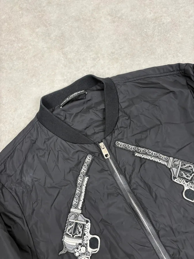 AW2016 Dolce & Gabbana Black Nylon Embroidered Revolver Gun Jacket mNwtgiO 4