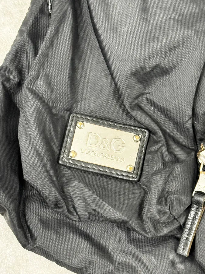 2000s Dolce & Gabbana Black Multi-Pocket Nylon Crossbody Bag ADDOTrL 6