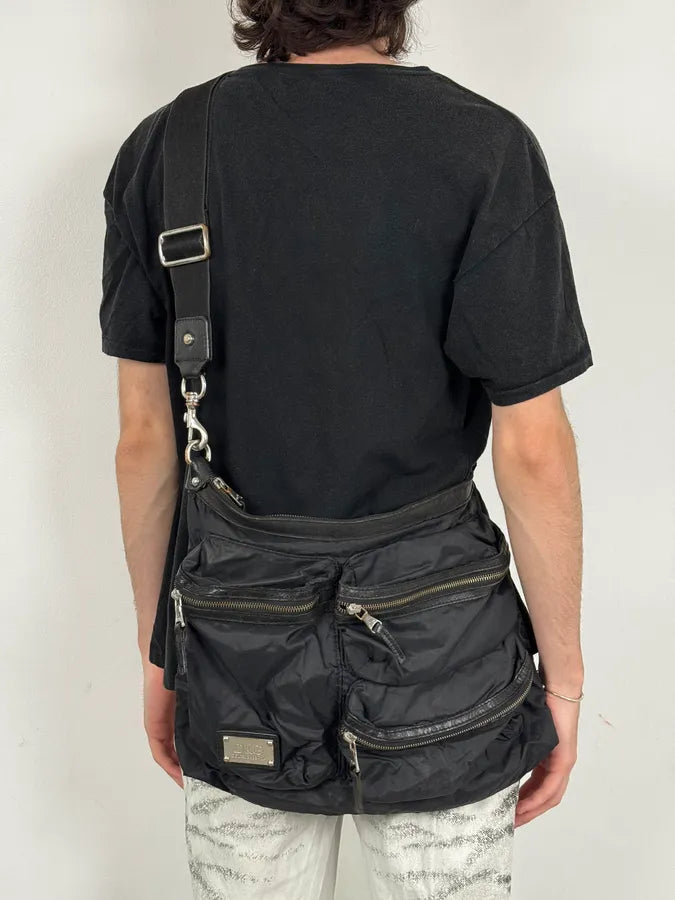 2000s Dolce & Gabbana Black Multi-Pocket Nylon Crossbody Bag ADDOTrL 2