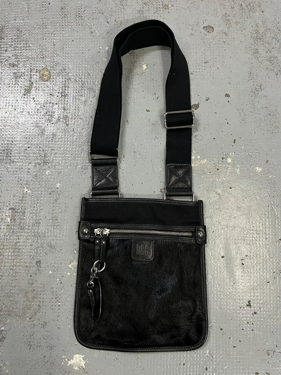2000s Dolce & Gabbana Black Pony Hair Leather Shoulder Bag QQqZVwf 0