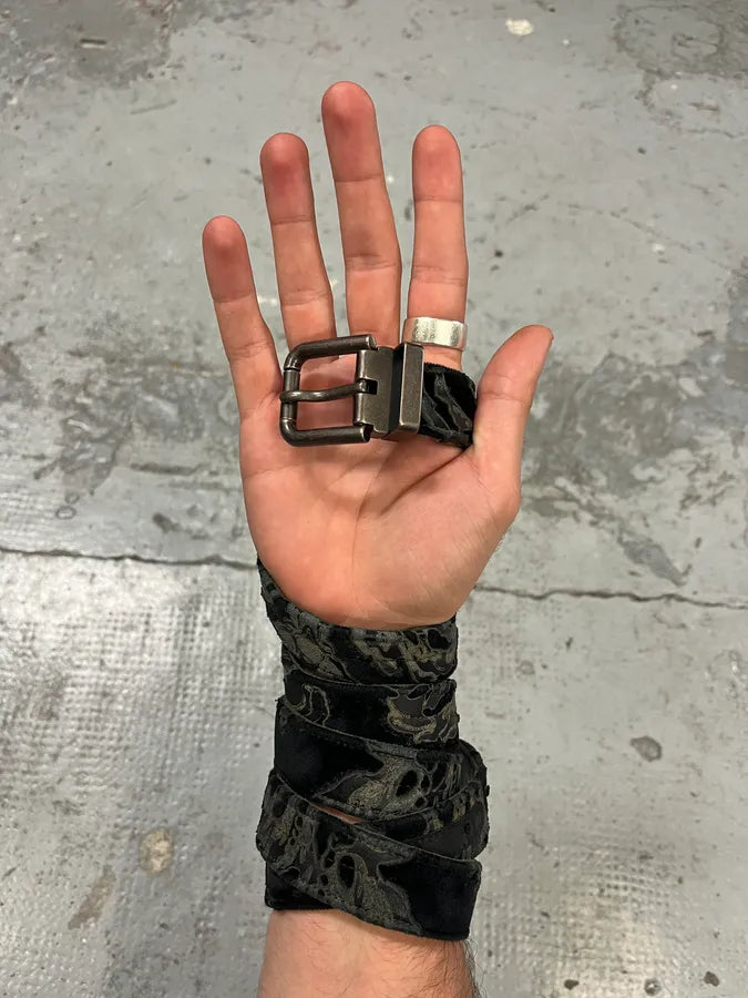 2000s Dolce & Gabbana Black Royal Embroidered Leather Belt ktCjcdF 1