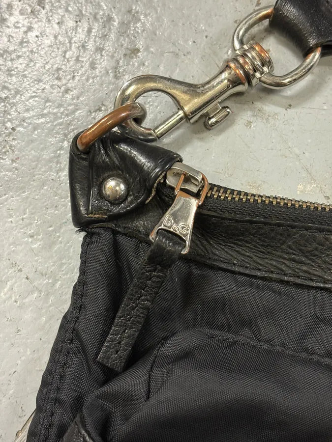 2000s Dolce & Gabbana Black Utility Shoulder Bag ybKCvls 5