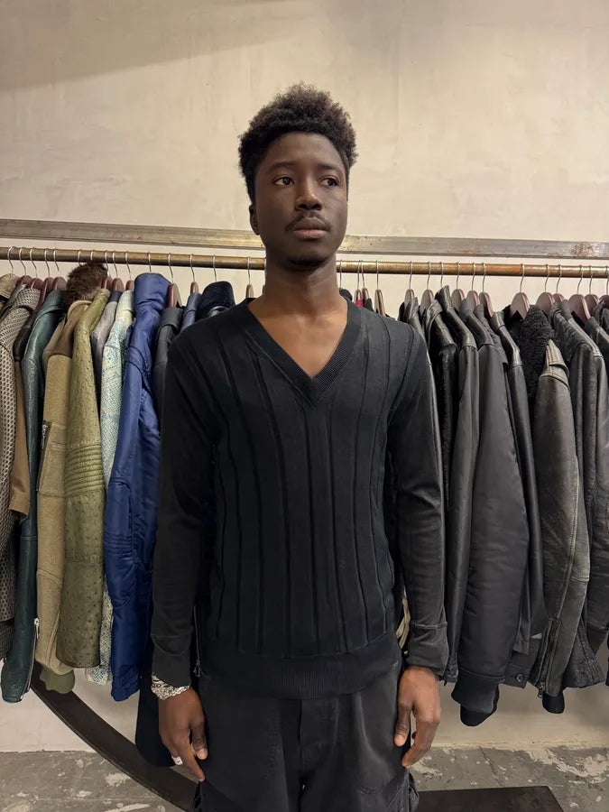 2000s Dolce & Gabbana Black Wool Sleeveless Sweater MeljVWY 1