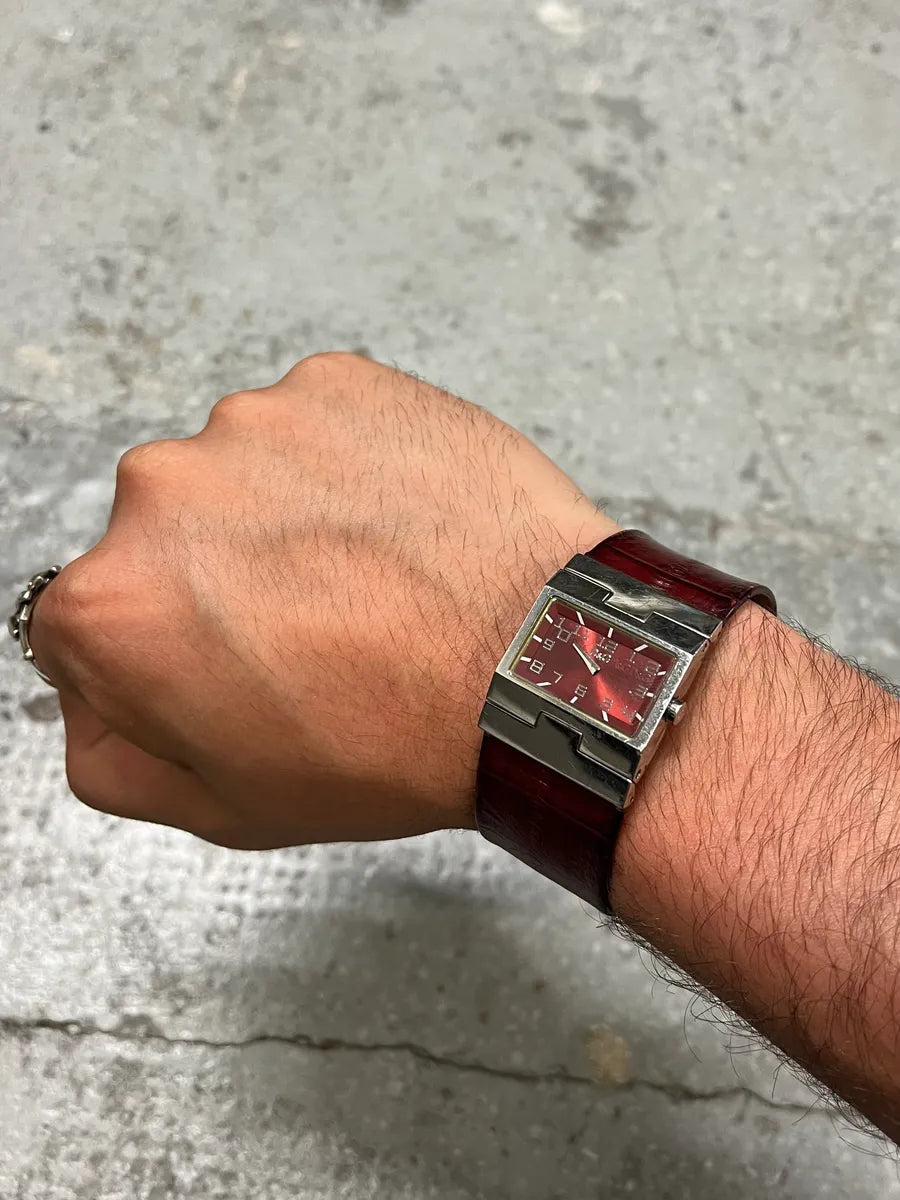 2000s Dolce & Gabbana Bordeaux Archive Leather Watch beuaOYj 1