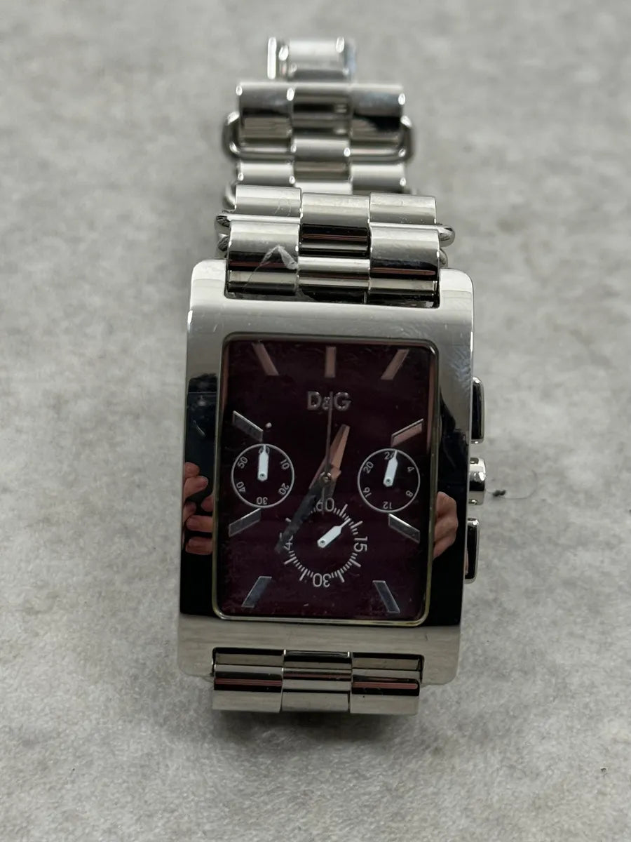 2000s Dolce & Gabbana Bordeaux Dial Steel Grey Watch Fulpexe 2