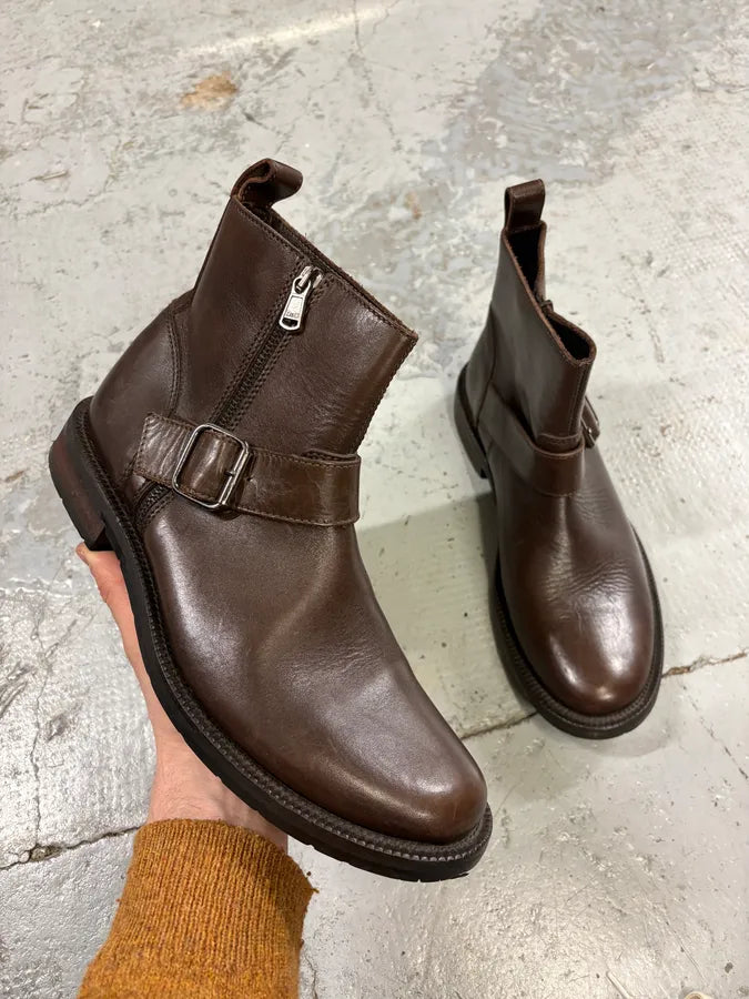 2000s Dolce & Gabbana Brown Leather Ankle Boots nOIpNxz 0