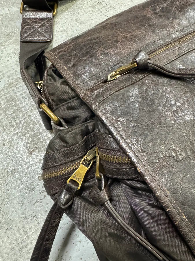 2000s Dolce & Gabbana Brown Leather Shoulder Bag tsTksJg 5
