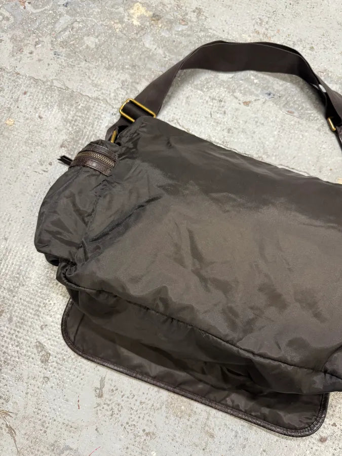 2000s Dolce & Gabbana Brown Leather Shoulder Bag tsTksJg 8