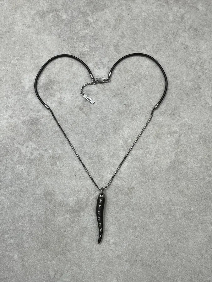 2000s Dolce & Gabbana Black Tooth Leather Necklace boMQkdi 2