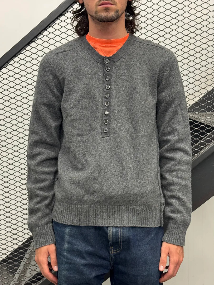 2000s Dolce & Gabbana Buttoned Grey Wool Henley Sweater eJqEpQY 1