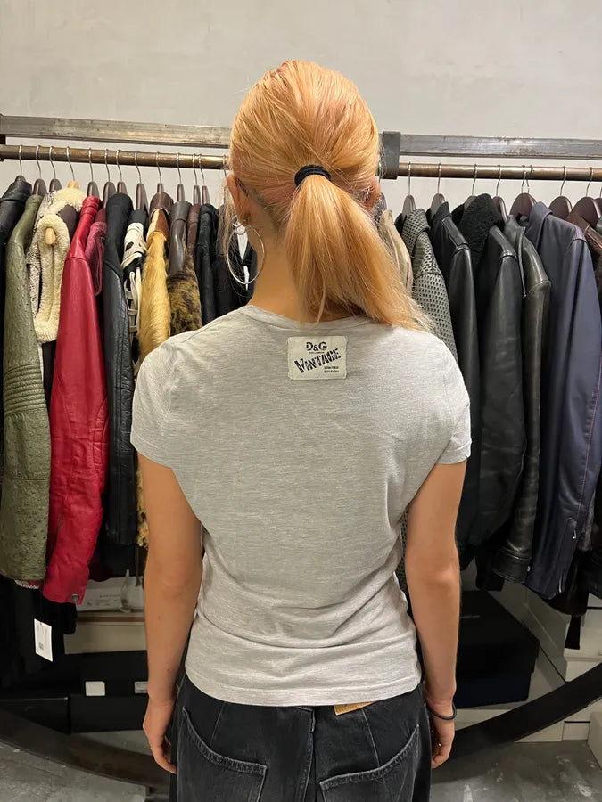 2000s Dolce & Gabbana Catwoman Grey T-Shirt CLZPbPA 2