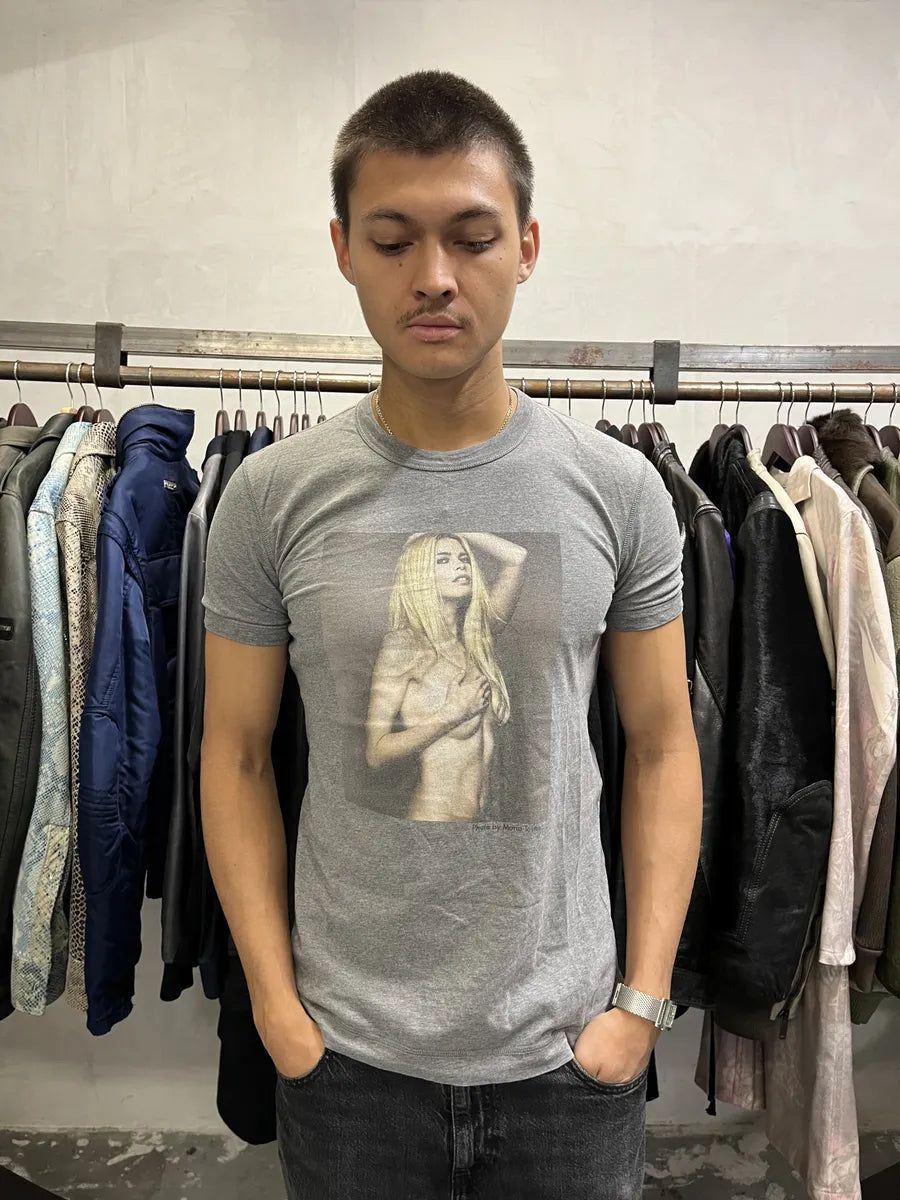 2000s Dolce & Gabbana Claudia Schiffer Naked Grey T-Shirt oxzGtYv 1