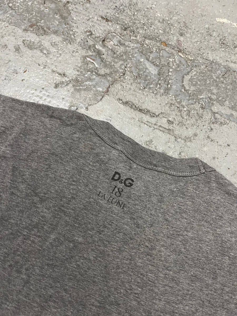 2000s Dolce & Gabbana Claudia Schiffer Naked Grey T-Shirt oxzGtYv 7