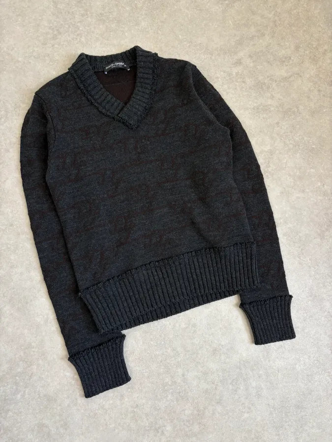 2000s Dolce & Gabbana Dark Grey Signature V-Neck Wool Sweater BwMQYbO 3