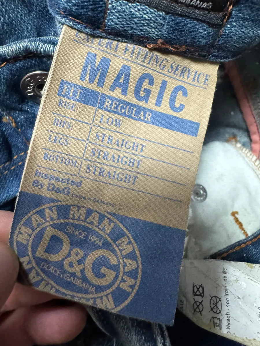 2000s Dolce & Gabbana Destroyed Faded Denim Jeans WEJMCAY 8