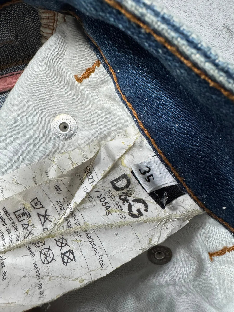 2000s Dolce & Gabbana Destroyed Faded Denim Jeans WEJMCAY 9