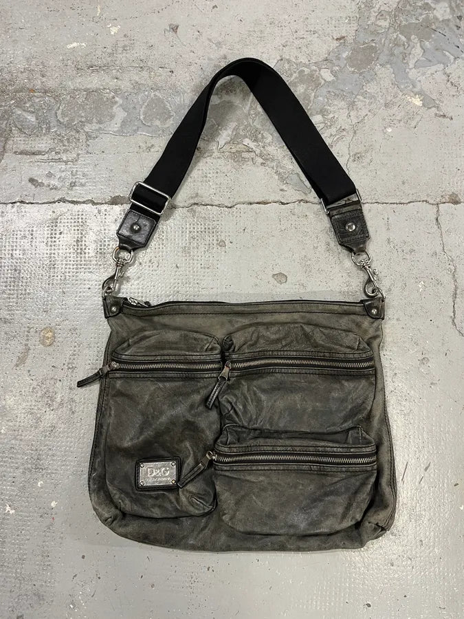 2000s Dolce & Gabbana Faded Grey Leather Cargo Shoulder Bag KNYJCuh 1