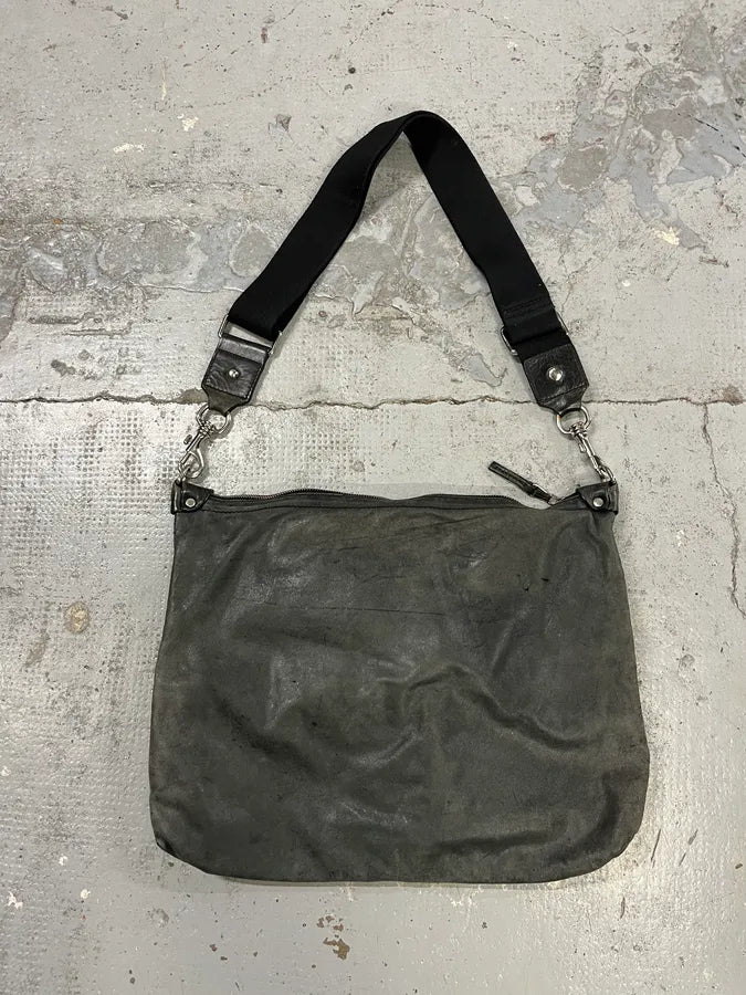 2000s Dolce & Gabbana Faded Grey Leather Cargo Shoulder Bag KNYJCuh 4
