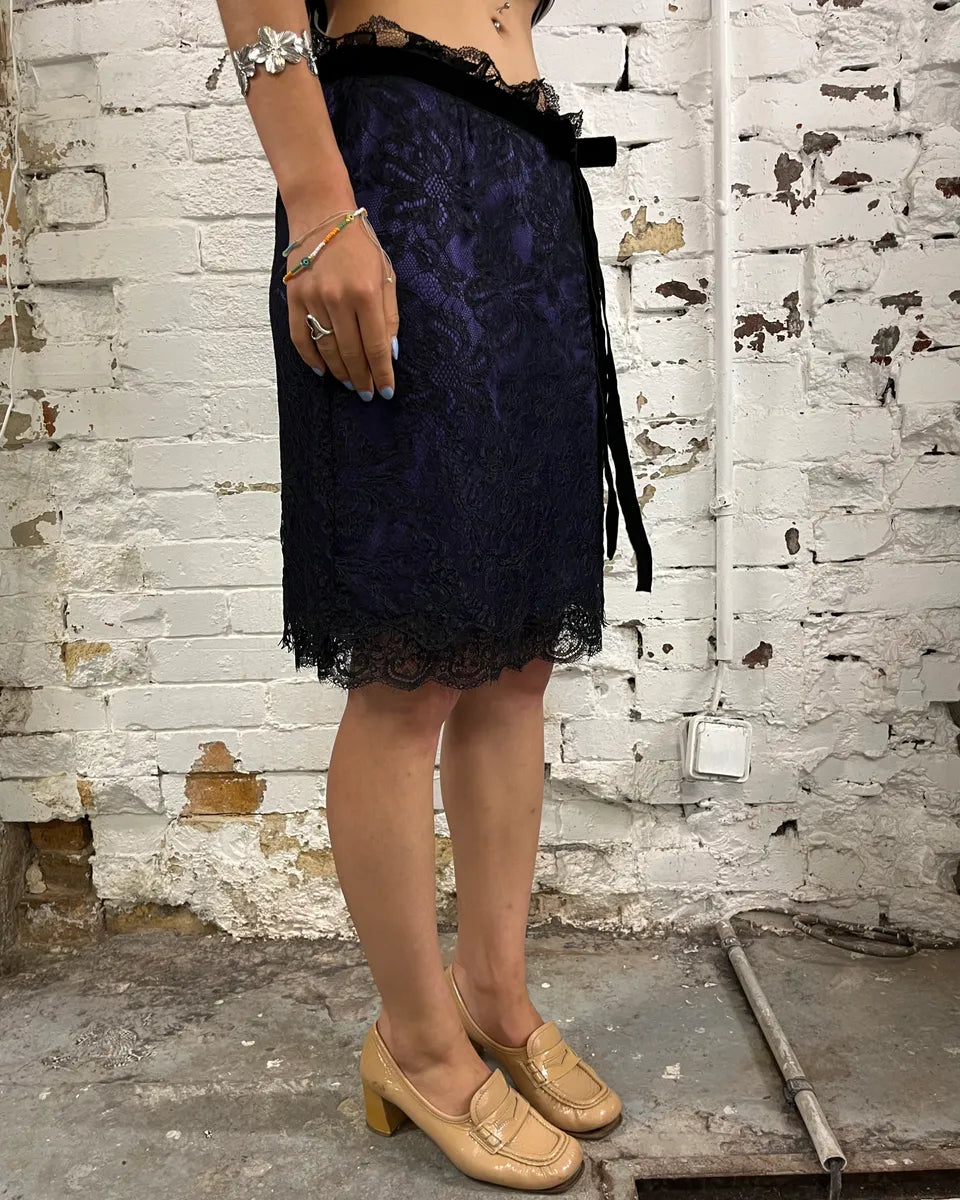 2000s Dolce & Gabbana Floral Black Lace Purple Skirt gpiSpKv 1