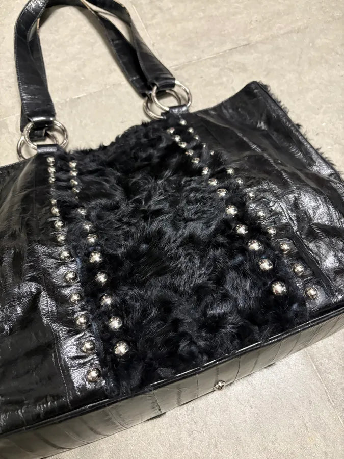 2000s Dolce & Gabbana Fur Studded Black Shiny Leather Handle Bag tBbkiBm 4