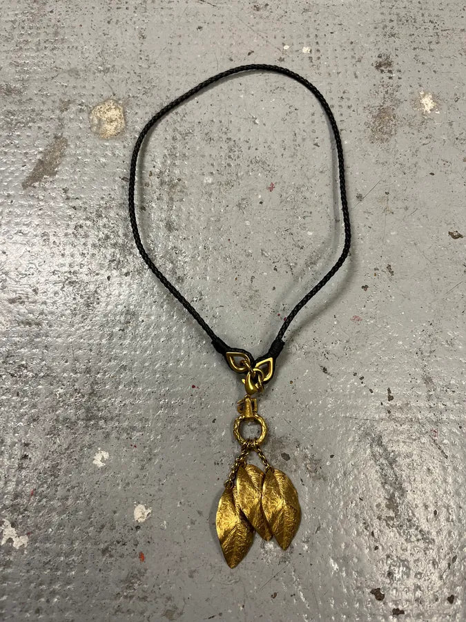 2000s Dolce & Gabbana Golden 3 Leaves Pendant Necklace gpsCwOc 5