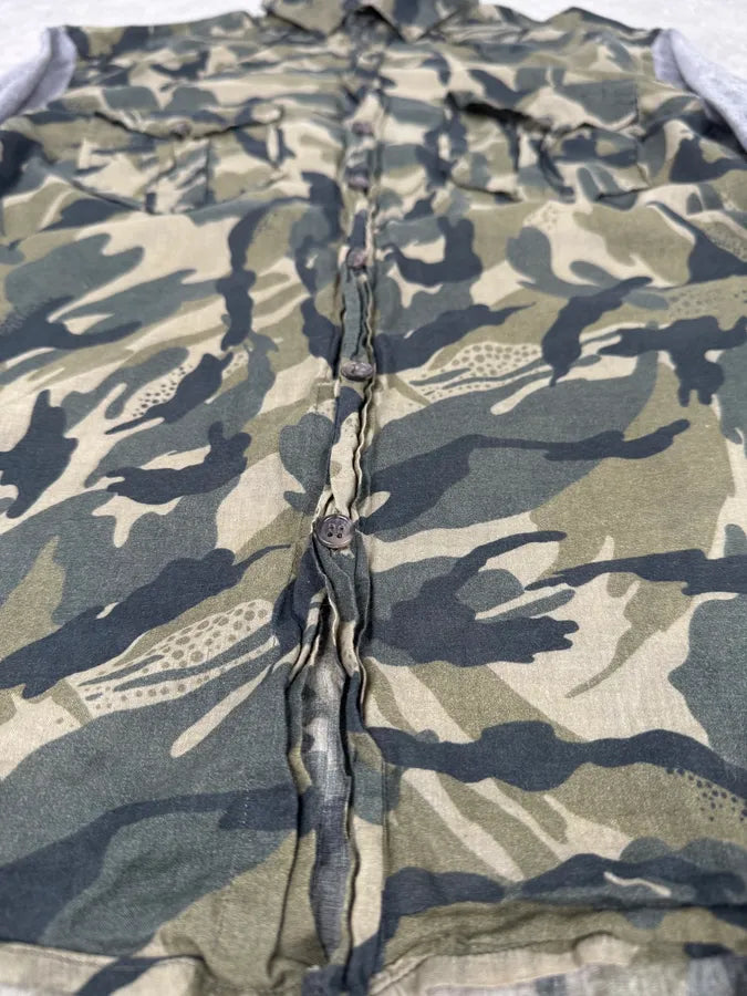2000s Dolce & Gabbana Green & Grey Camo Hybrid Shirt zdyXQDY 8