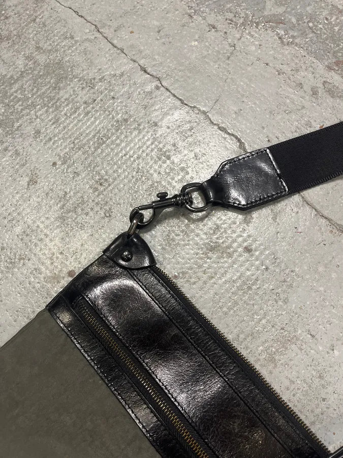 2000s Dolce & Gabbana Grey & Black Leather Daily Shoulder Bag phCbFgW 4