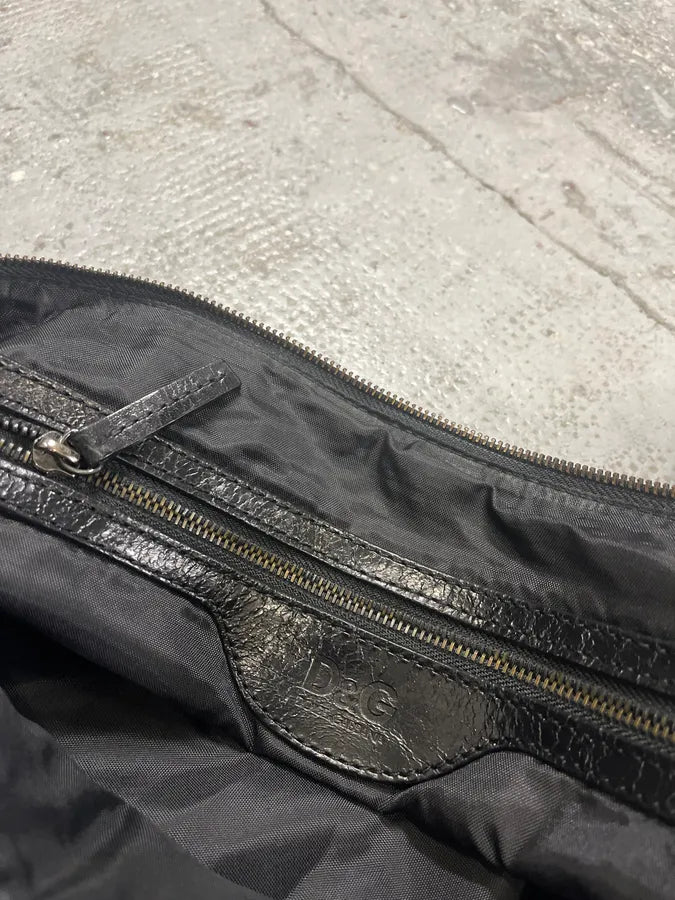 2000s Dolce & Gabbana Grey & Black Leather Daily Shoulder Bag phCbFgW 8