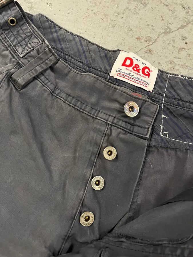 2000s Dolce & Gabbana Grey Cargo Shorts utmMGVo 3