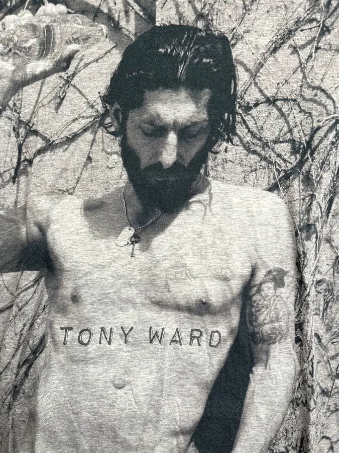 2000s Dolce & Gabbana Grey Tony Ward Print T-Shirt eItINuI 6