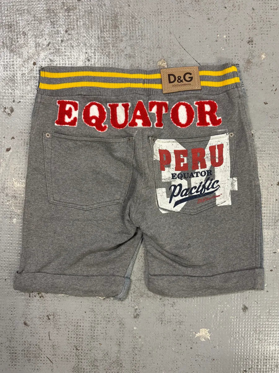 SS2005 Dolce & Gabbana Grey Equator Denim Distressed Shorts VEyOCDK 5
