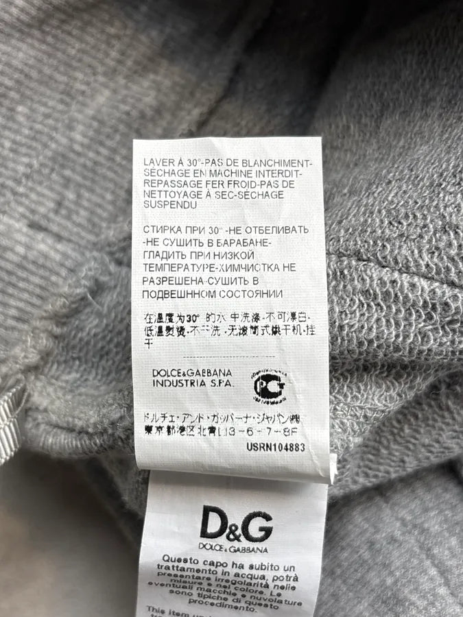 SS2006 Dolce & Gabbana Grey Denim Distressed Shorts axgVSRW 12