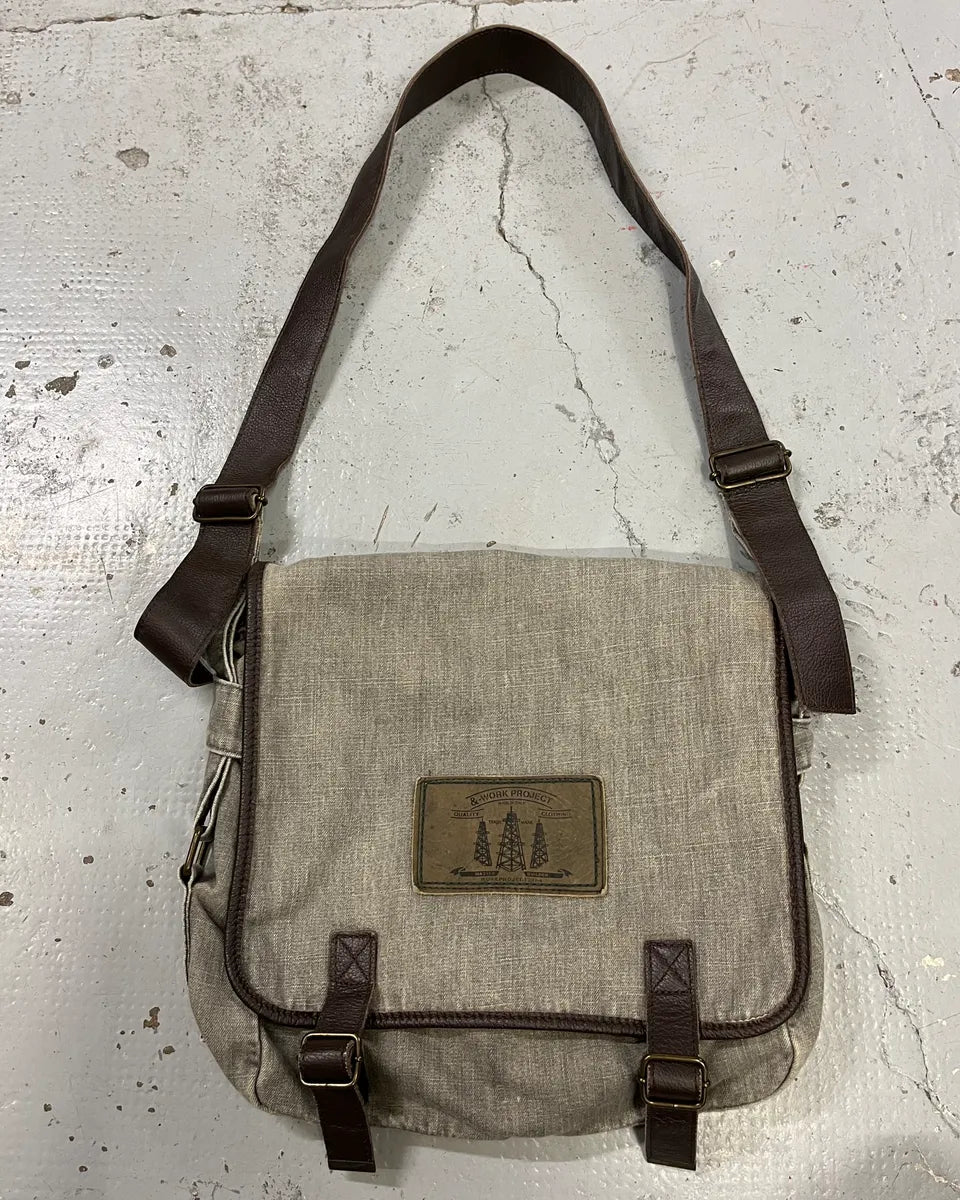 2000s Dolce & Gabbana Grey Denim Strap Messenger Bag wgsWtfn 0