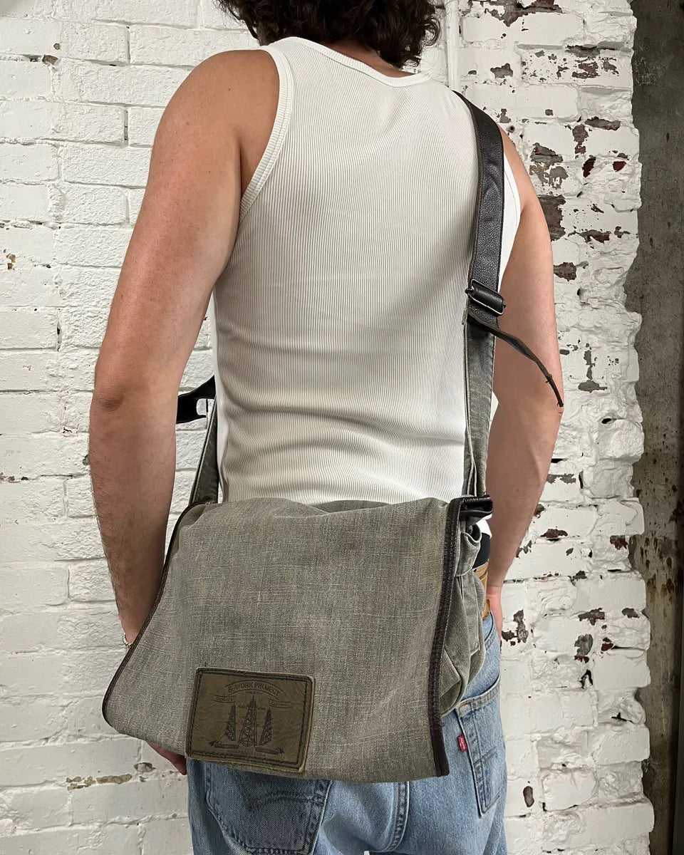 2000s Dolce & Gabbana Grey Denim Strap Messenger Bag wgsWtfn 1