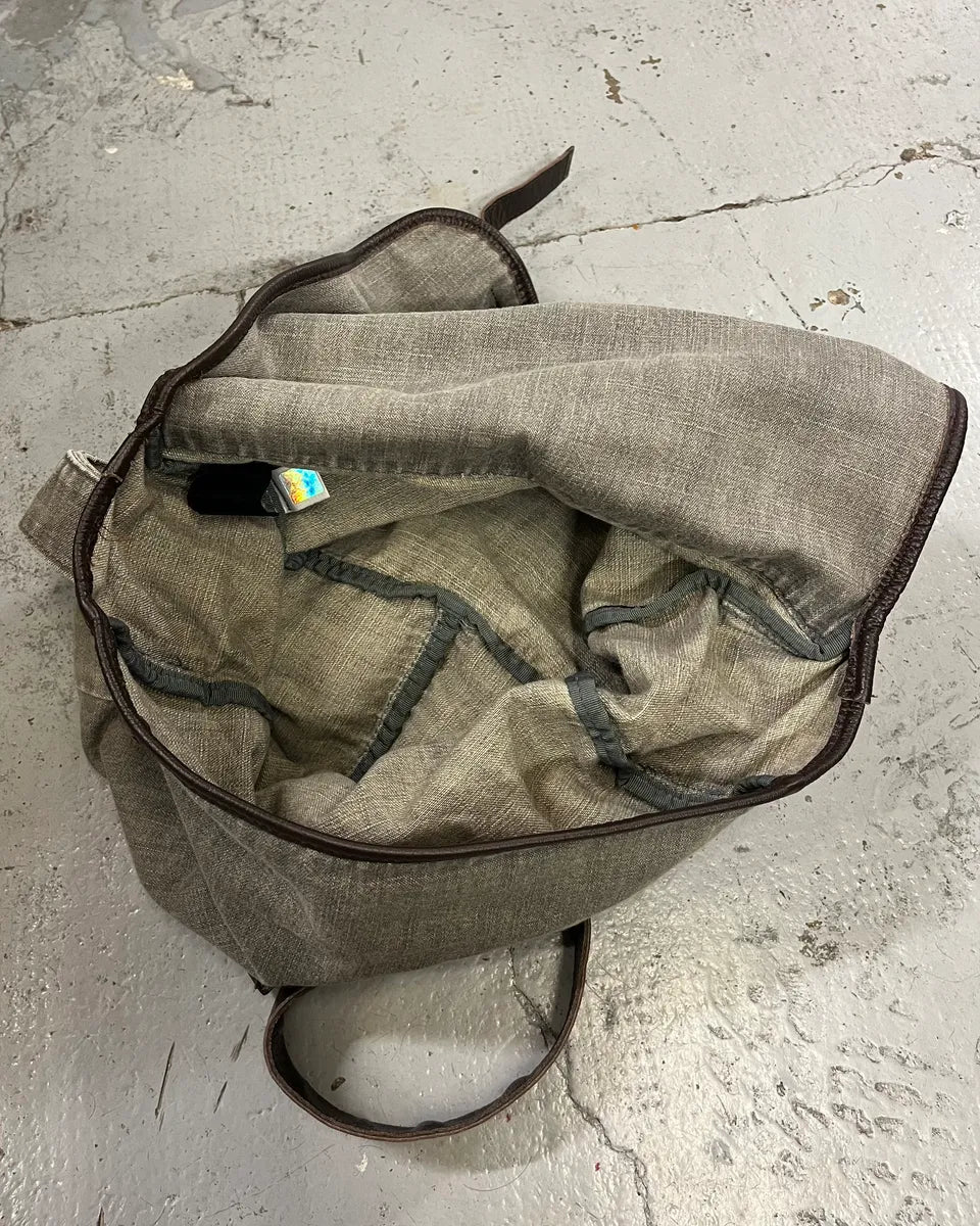 2000s Dolce & Gabbana Grey Denim Strap Messenger Bag wgsWtfn 8