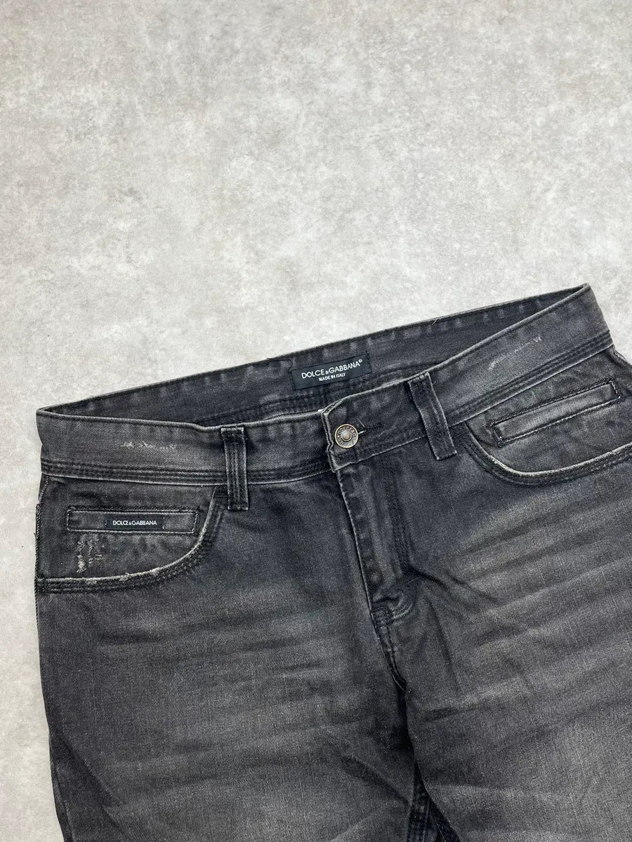 2000s Dolce & Gabbana Grey Faded Denim Shorts Ikciozk 6