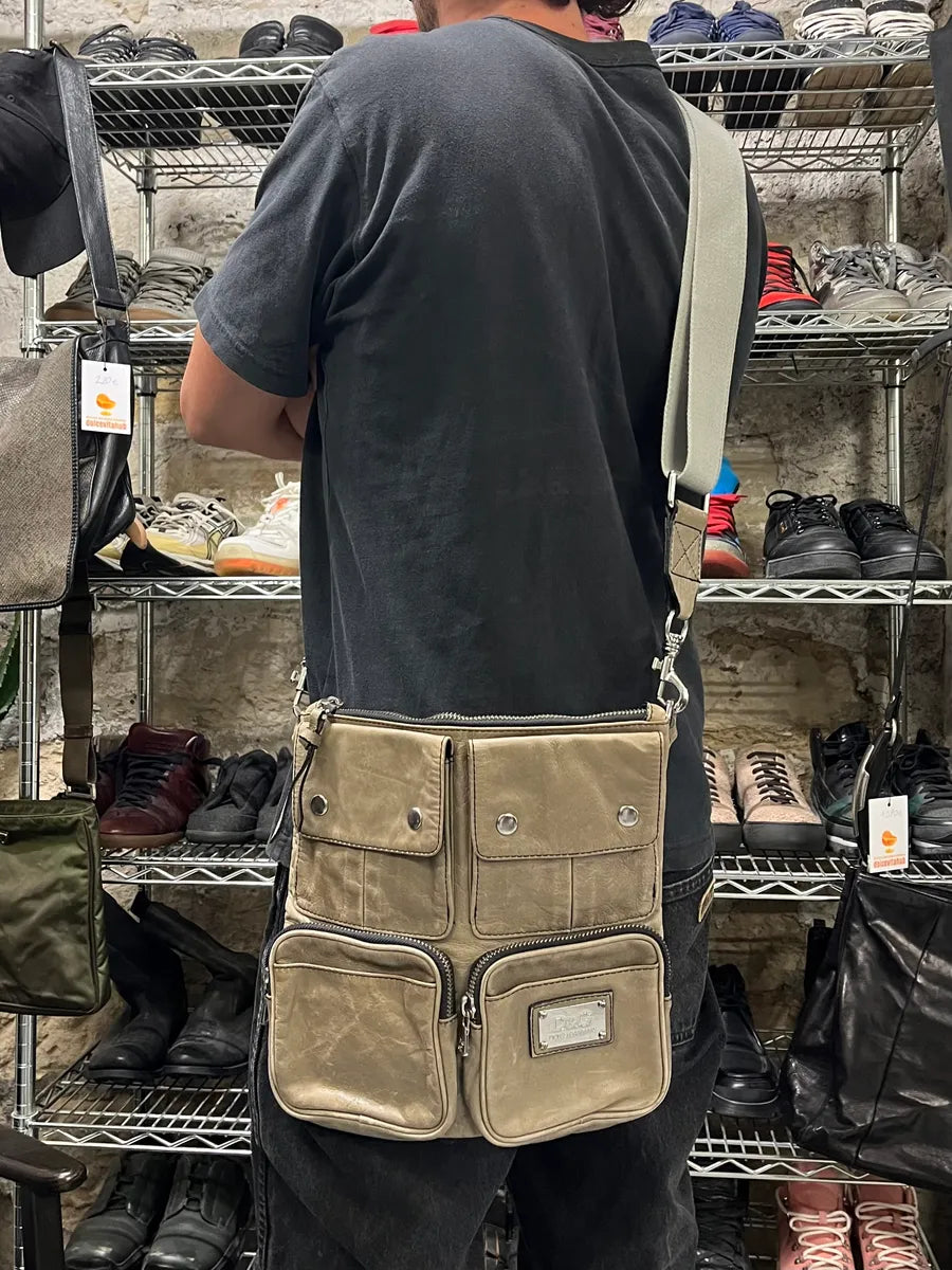 2000s Dolce & Gabbana Grey Leather Cargo Shoulder Bag (OS) DKdufJw 1