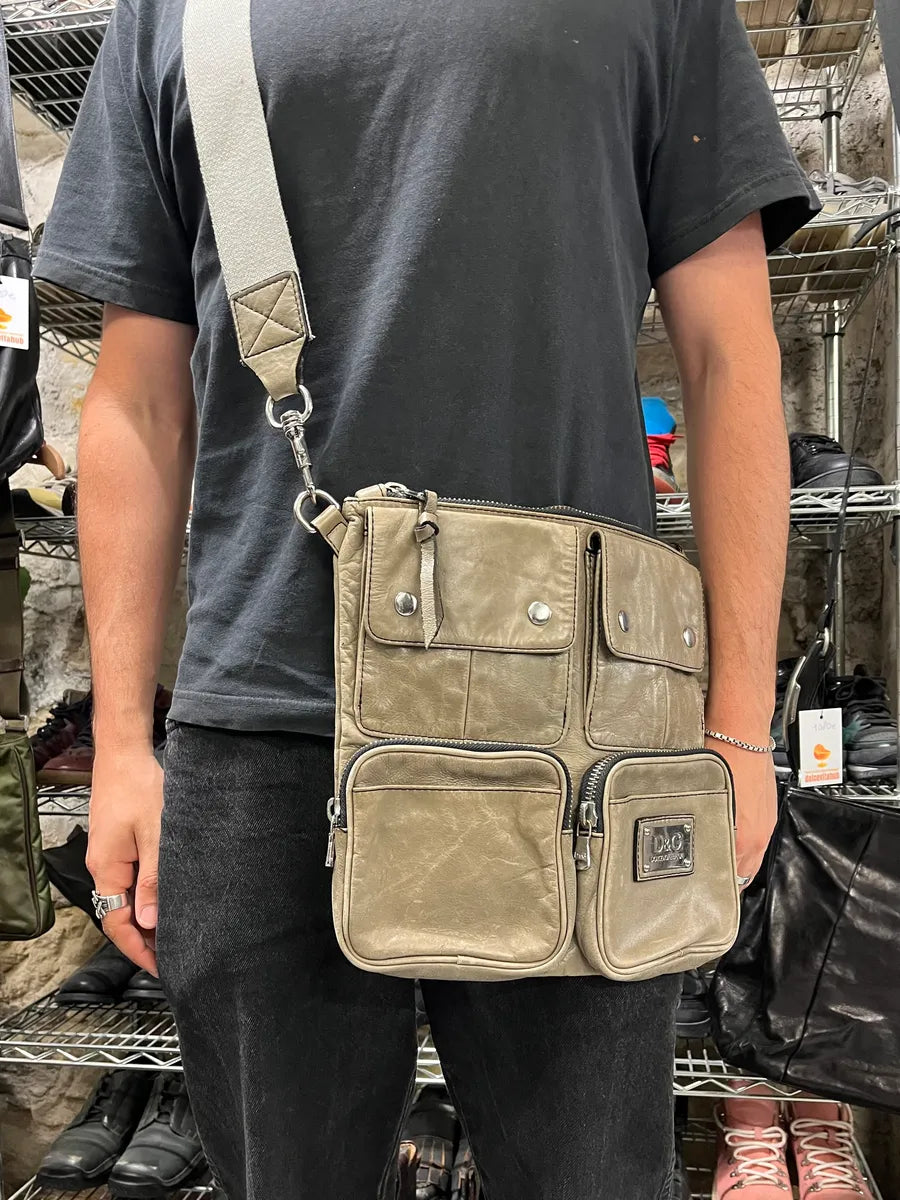 2000s Dolce & Gabbana Grey Leather Cargo Shoulder Bag (OS) DKdufJw 3
