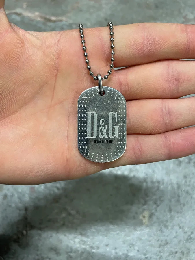 2000s Dolce & Gabbana Grey Metallic Pendant Necklace (OS) Idowzkt 3