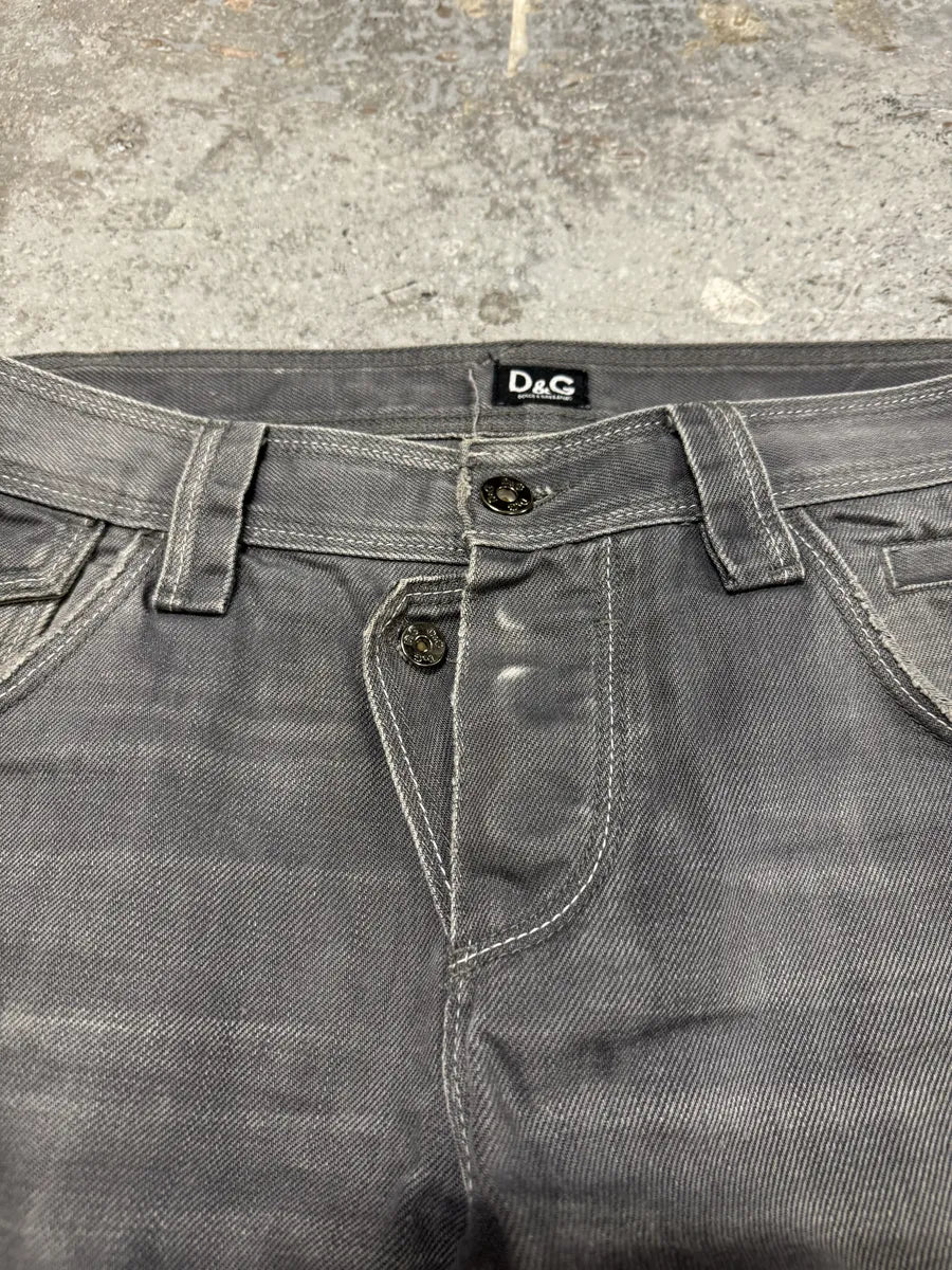 2000s Dolce & Gabbana Grey Raw Denim Straight Jeans KAJbJdt 7