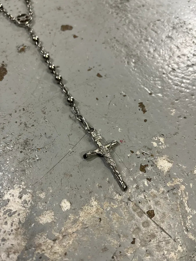 2000s Dolce & Gabbana Grey Rosary Cross Necklace QFULNBX 2