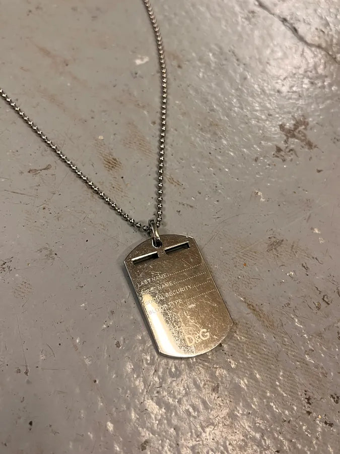 2000s Dolce & Gabbana Grey Signature Invitation Dog Tag Necklace lDOThVV 3