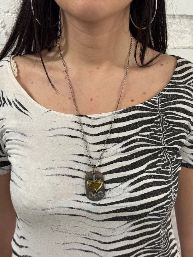 2000s Dolce & Gabbana Grey Steel Heart Dog Tag Necklace LwCXrUb 1