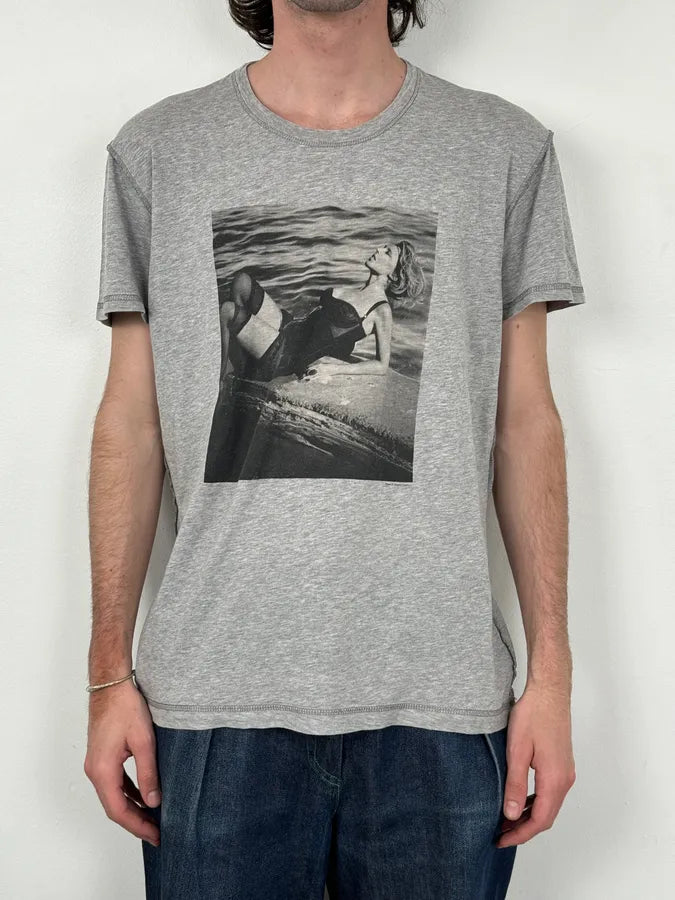 2000s Dolce & Gabbana Grey Sunbathing Poolside T-Shirt CYtqxPe 0