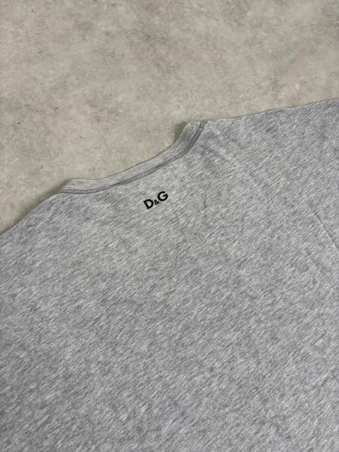 2000s Dolce & Gabbana Grey Sunbathing Poolside T-Shirt CYtqxPe 7