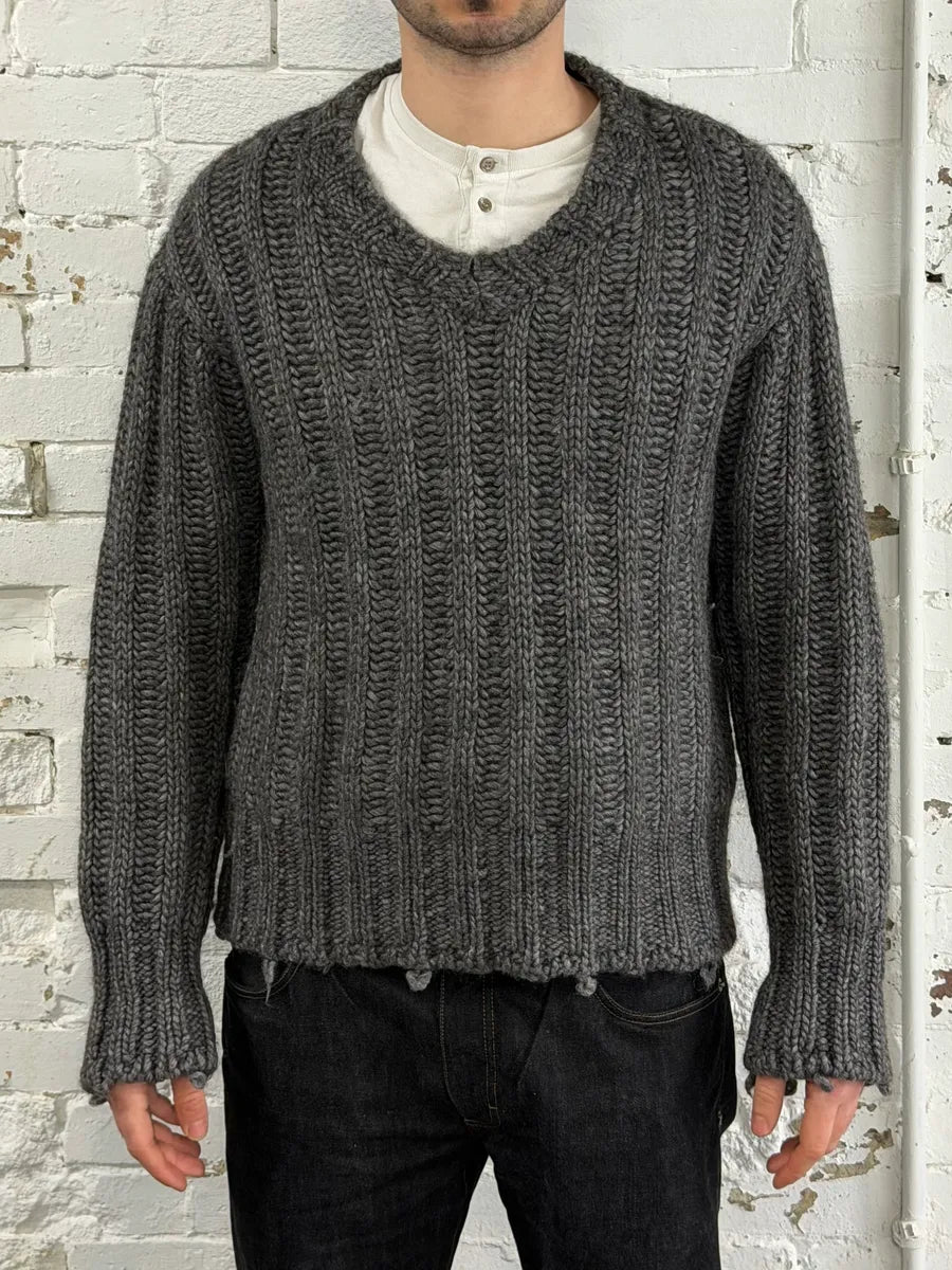 2000s Dolce & Gabbana Grey Wool V Neck Sweater YrarhiE 1