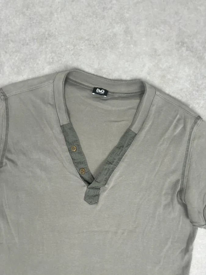 SS2003 Dolce & Gabbana Khaki V-Neck Buttoned T-Shirt WucMsyl 3