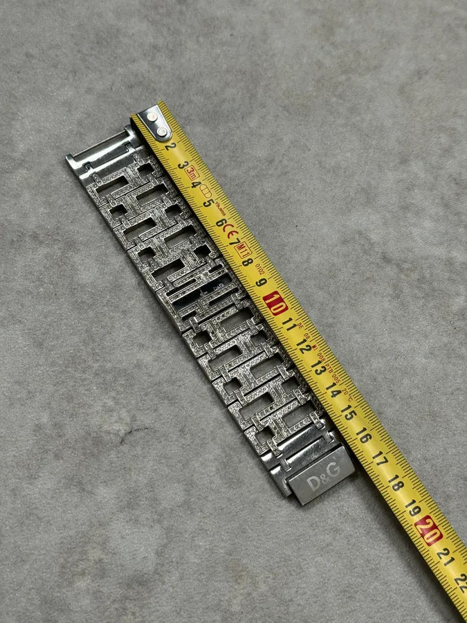 2000s Dolce & Gabbana Labyrinth Pave Bracelet Watch pgLtAEv 10